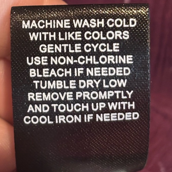 Torrid Size 2 Maroon Star Print Sheer Blouse • 100% Polyester - Picture 14 of 14